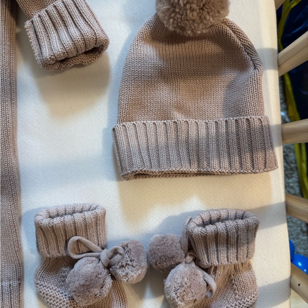 Caden Lane Newborn Knit Outfit Set – Dusty Purple (NB) - Picture 3 of 4